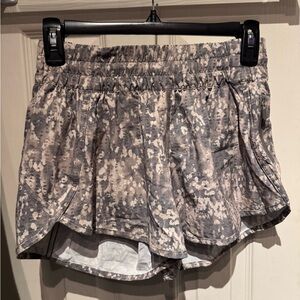 Lululemon tracker shorts 6 and seem 3 inches excellent condition- never worn